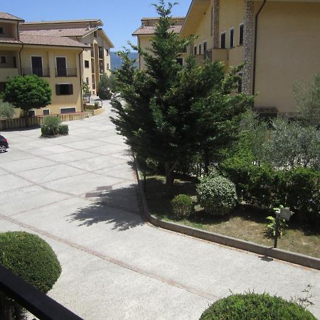 B&B Quattro Ulivi Roges Esterno foto